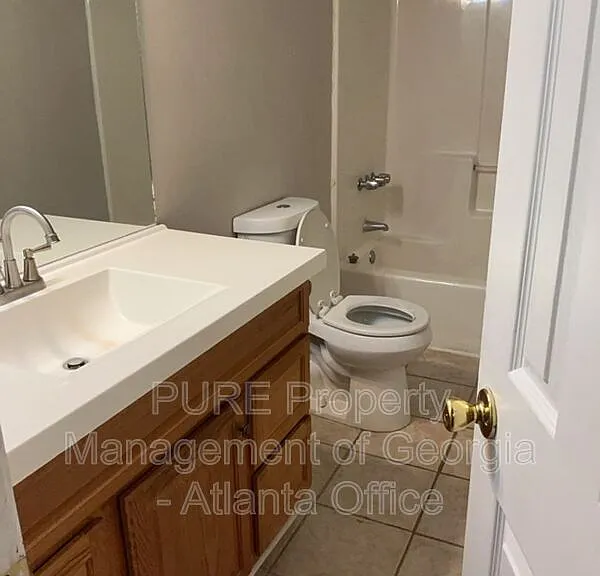2394 Leeward Ct — Photo 10