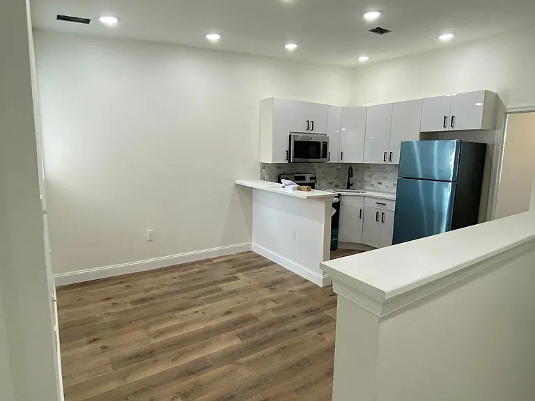 Kitchen/Living Area