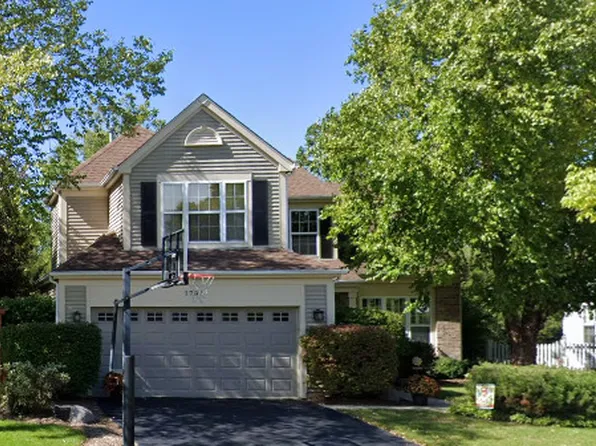 1731 Farmside Dr, Carpentersville, IL 60110