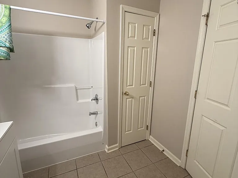 261 Simpson Ave #127 — Photo 23