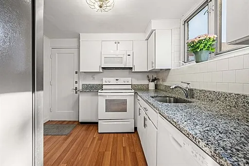 130 Boylston St #2 — Photo 18