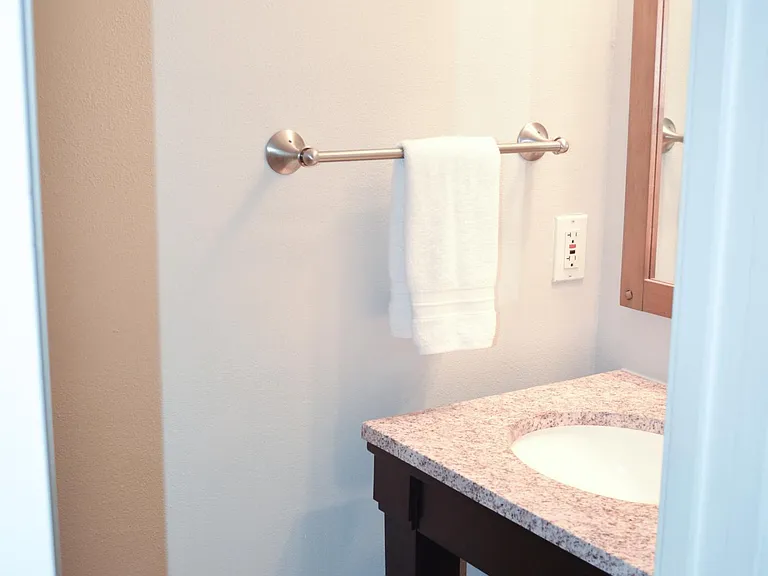 3208 W De Leon St #B — Photo 11