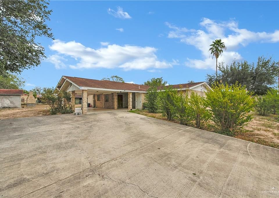 1st image of 18 Bellas Ln