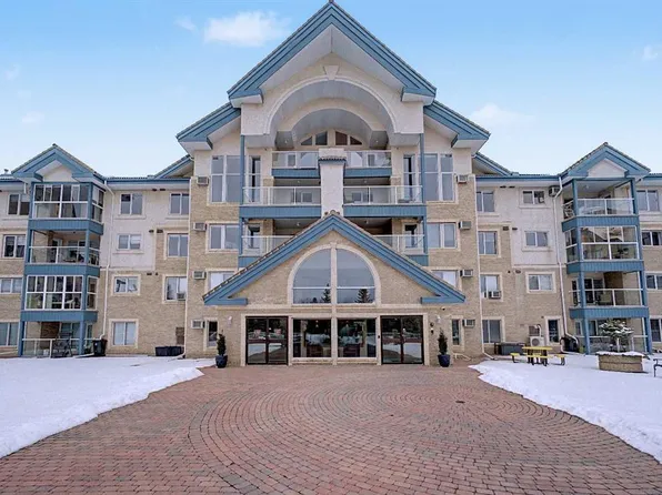 7239 W Sierra Morena Blvd SW #106, Calgary, AB T3H 3L7