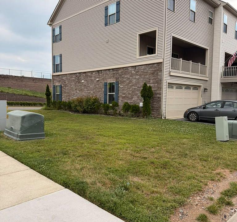 2nd image of 10248 Lake Linganore Blvd