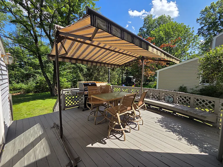 137 Passaic Ave — Photo 32