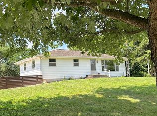 8875 E Hamlin Chapel Rd, Monroe City, IN 47557