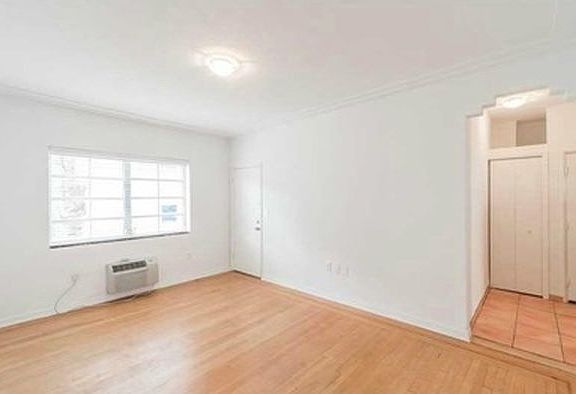 4th image of 817 Meridian Ave #40