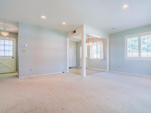 5th image of 13650 Polk St