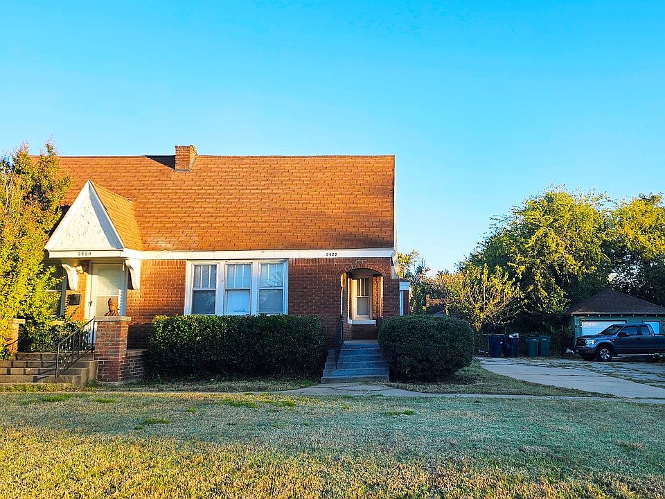 1st image of 2427 W Park Pl