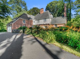 4225 State St, Erie, PA 16508