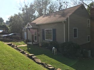 1121 S Park Dr, Fairmont, WV 26554