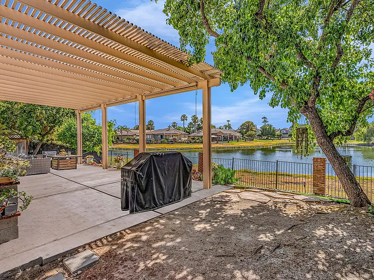 2435 Pinehurst Ct — Photo 54