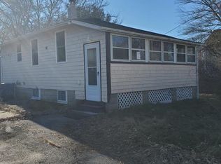 86 Oakside St, Warwick, RI 02889