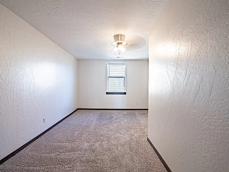 6649 N Madellaine Dr — Photo 13