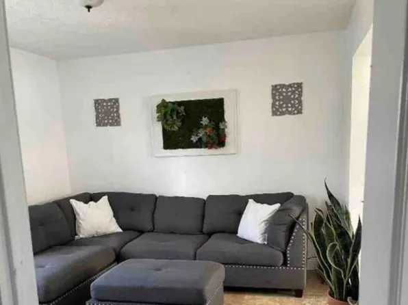 277 NE 82nd St, Miami, FL