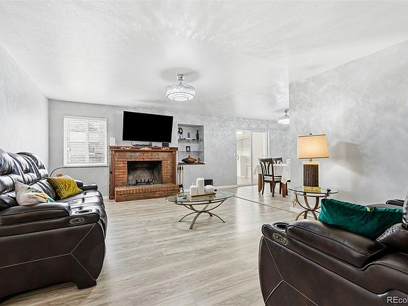 3rd image of 14938 E Florida Avenue