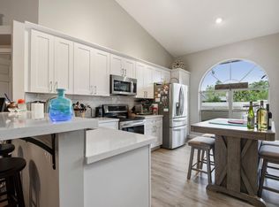 202 Sabal Palm Ln, Palm Beach Gardens, FL 33418