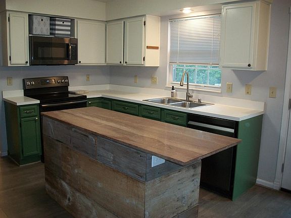 5th image of 3020 High Orchard Dr