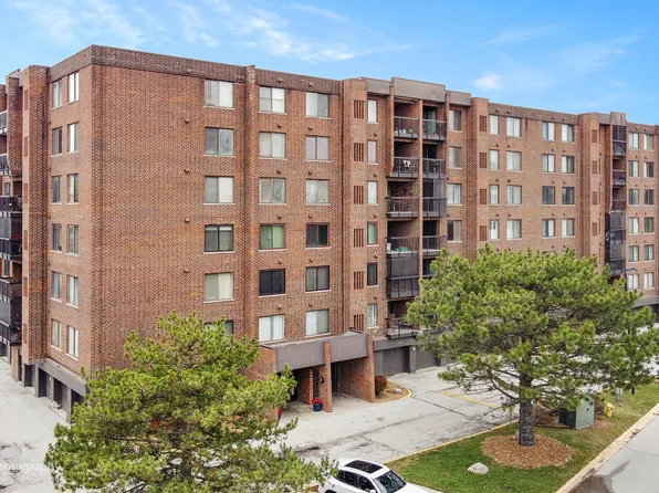 500 Park Ave APT 726, Calumet City, IL 60409