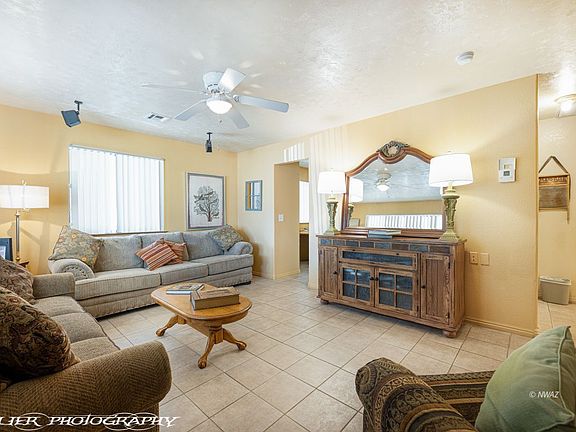 4th image of 377 N Palm Dr
