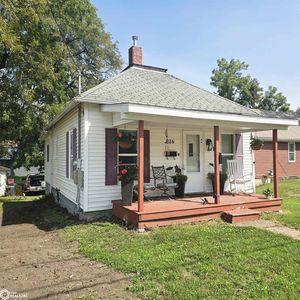 816 S D St, Oskaloosa, IA, 52577