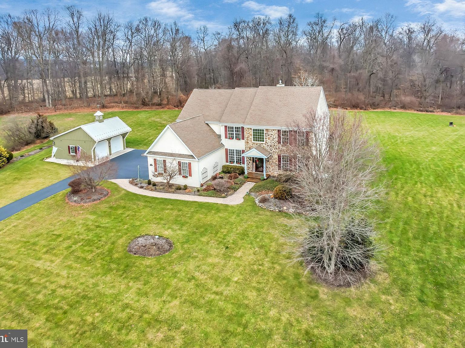 236 Huntsfield Dr, Elverson, PA 19520 | Zillow