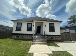 1731 Pratt Dr, New Orleans, LA 70122