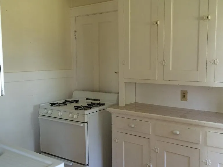 2 kitchens.