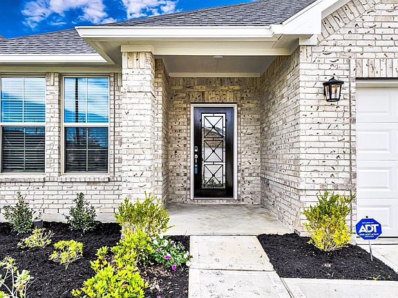 3rd image of 7907 Royal Palm Drive