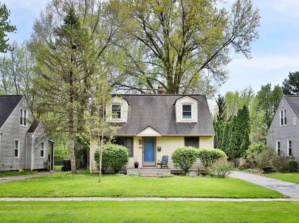 469 Park Overlook Dr, Columbus, OH 43085