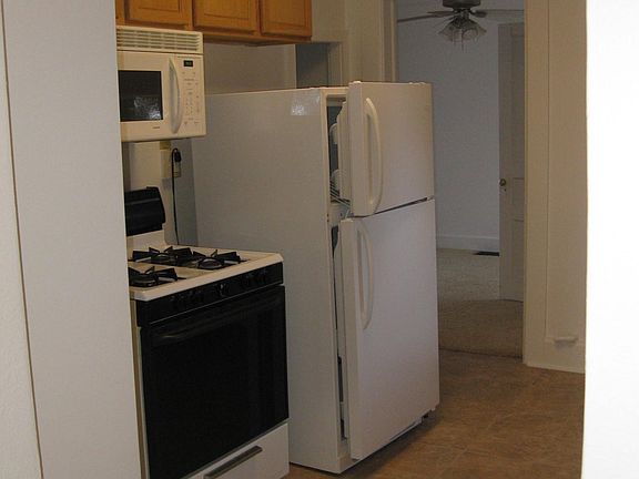 2nd image of 630 Walnut St