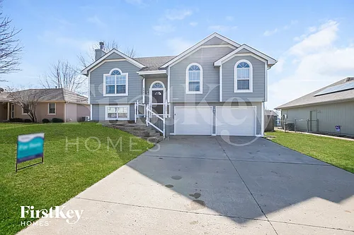 1603 Roberta Dr Photo 1