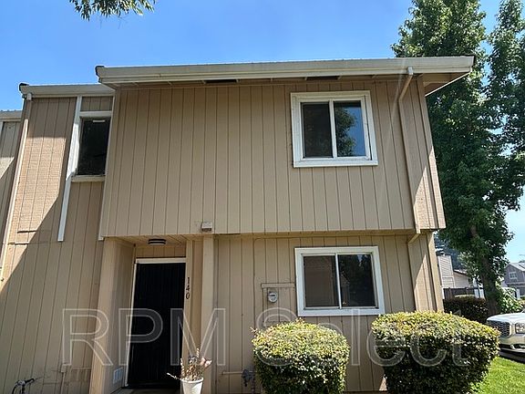 2nd image of 140 Arcadia Dr