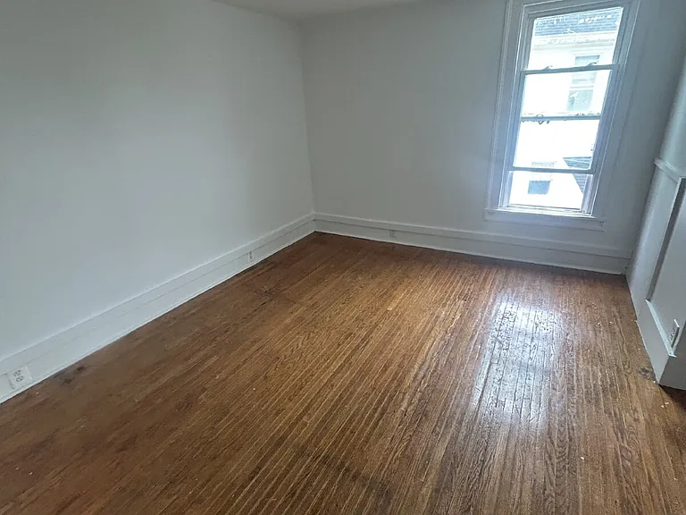 9 Hawthorne St #2 — Photo 6