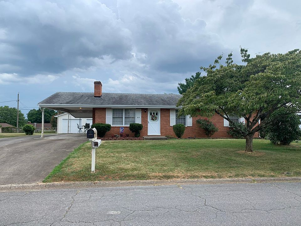 1st image of 611 Greenwich Dr