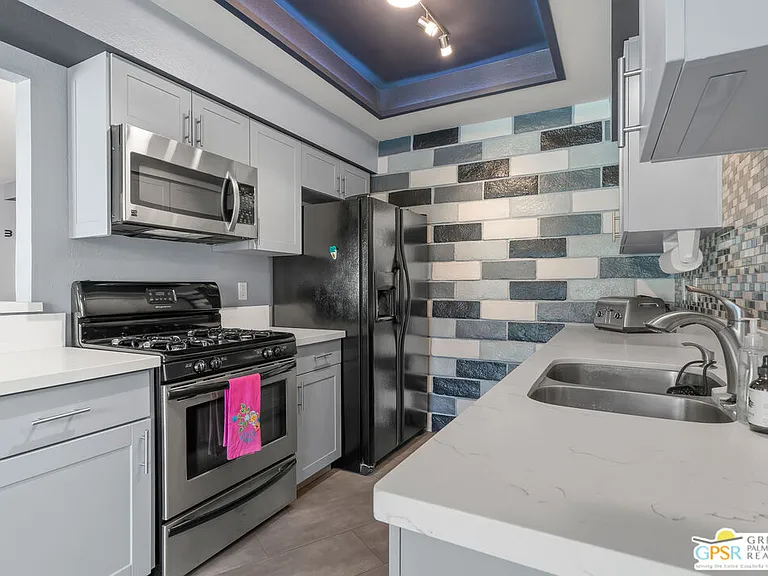 68302 Calle Cordoba — Photo 5