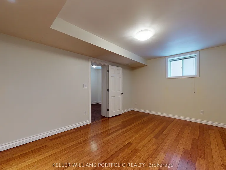 546 Eglinton Ave E #5 — Photo 40