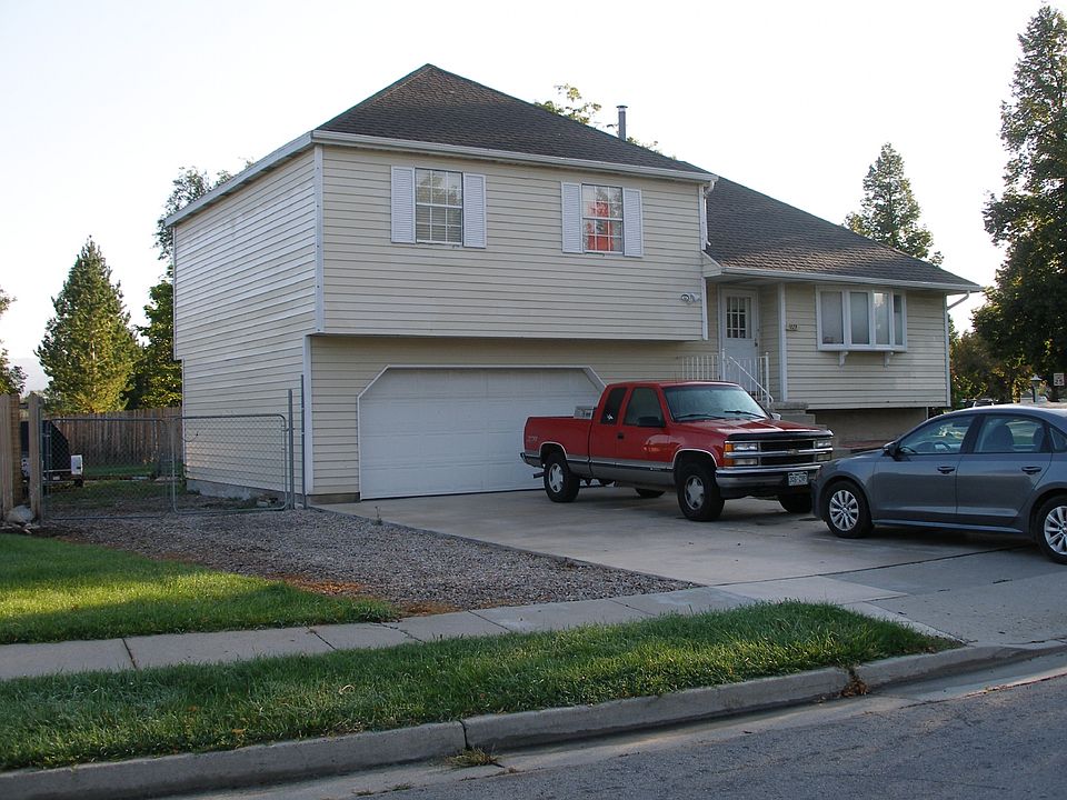 1st image of 1028 W Sunberry Dr