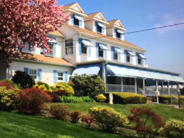 16 Worthington Ave, Spring Lake, NJ 07762