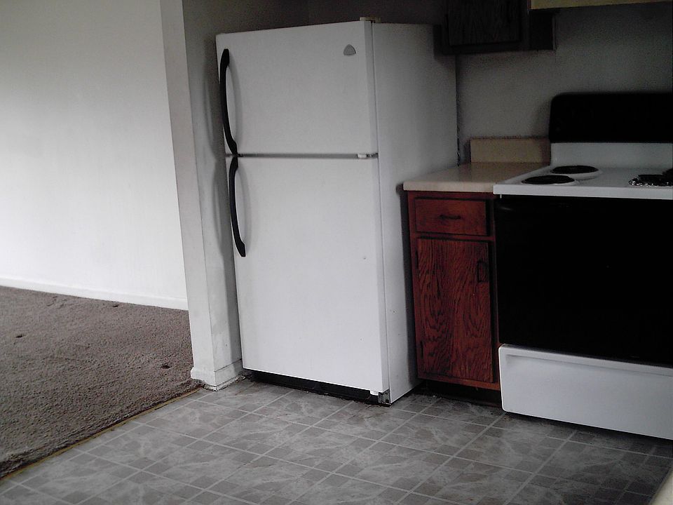 2nd image of 759 Joseph Club Dr
