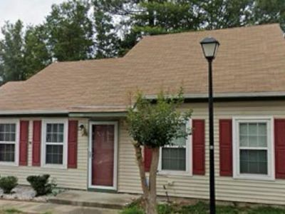 215 N Hunt Club Run, Newport News, VA, 23608