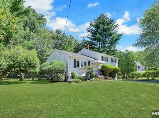 103 Primrose Ln, Closter, NJ 07624