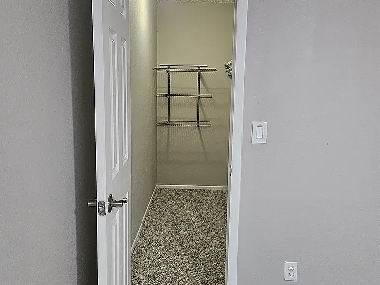 3300 Fox Chase Cir N #215 — Photo 16