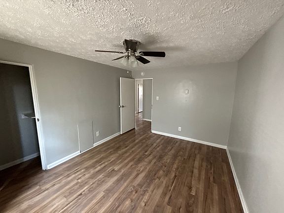 4th image of 29 E Main St APT 5