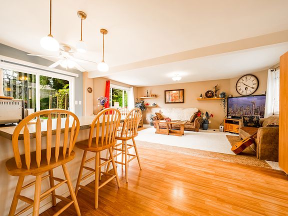5th image of 16918 NE 16th Pl