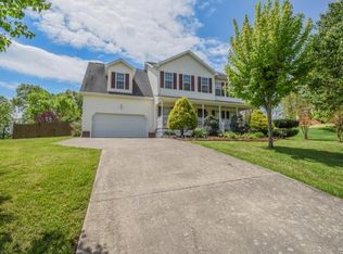 215 Alfalfa Ln, Jonesborough, TN 37659