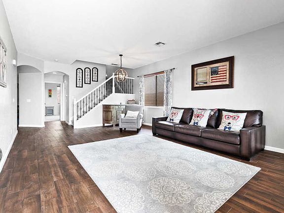 3rd image of 3017 Patti Rose Ave