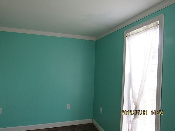 3rd image of 507 E College St