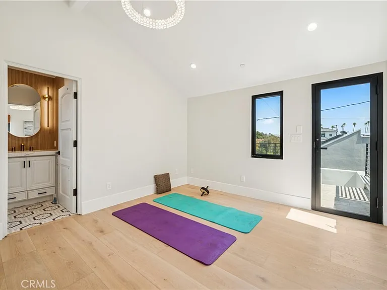 312 Carnation Ave — Photo 22